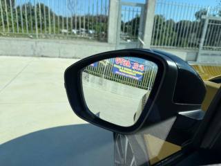 PEUGEOT 208 usata, con Fari LED