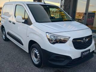 OPEL Combo usata, con Airbag