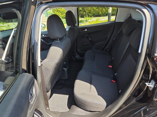 PEUGEOT 208 usata, con Fendinebbia