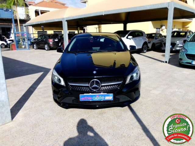 MERCEDES-BENZ CLA 200 usata, con Airbag