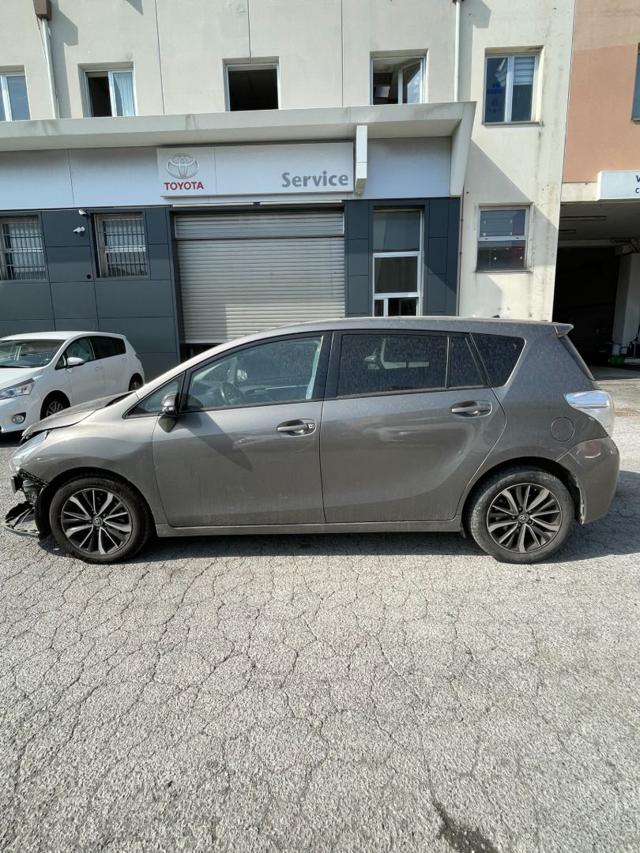 TOYOTA Verso usata, con Alzacristalli elettrici