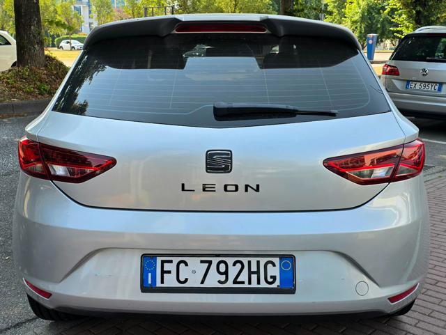 SEAT Leon usata, con Autoradio