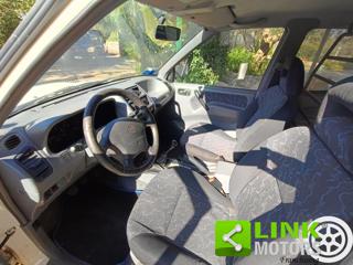 NISSAN Terrano II usata, con Chiusura centralizzata