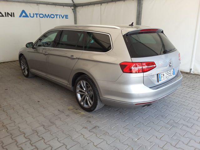 VOLKSWAGEN Passat Variant usata, con Fendinebbia