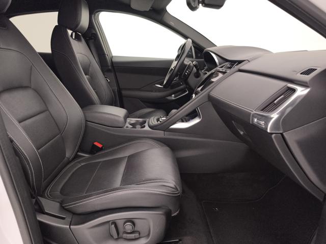 JAGUAR E-Pace usata, con Sensori di parcheggio anteriori