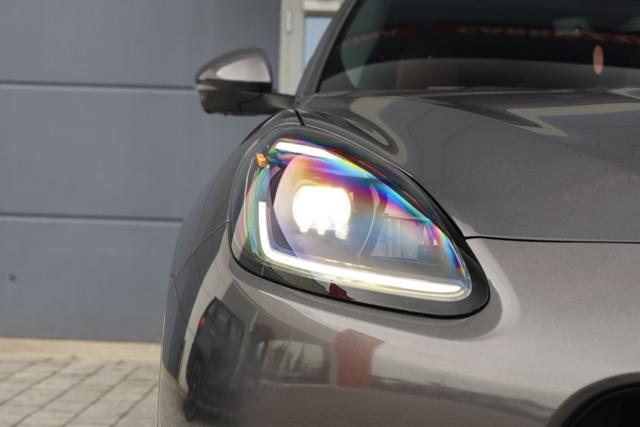 MASERATI Grecale usata, con Fari LED