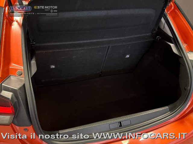 OPEL Corsa usata, con Autoradio digitale