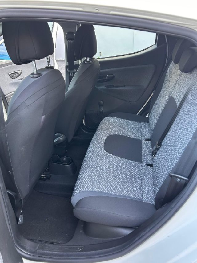 LANCIA Ypsilon usata, con ESP