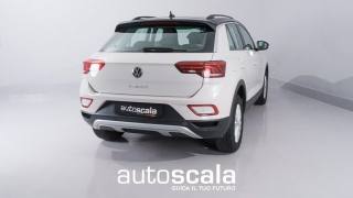 VOLKSWAGEN T-Roc usata, con USB