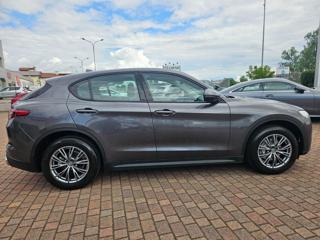 ALFA ROMEO Stelvio usata, con Autoradio