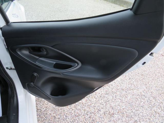 TOYOTA Yaris usata 22