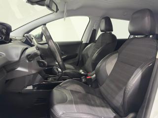 PEUGEOT 2008 usata, con Cruise Control