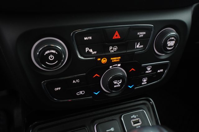 JEEP Compass usata 11