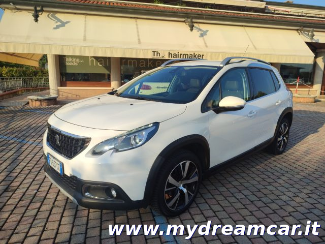 PEUGEOT 2008 usata, con Airbag