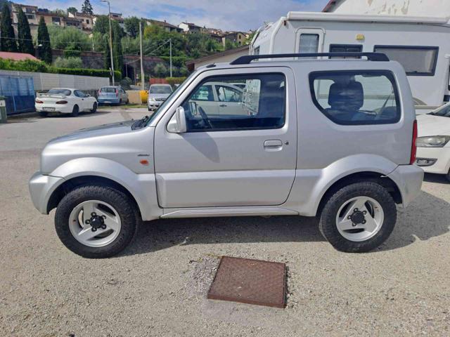 SUZUKI Jimny usata, con Cerchi in lega