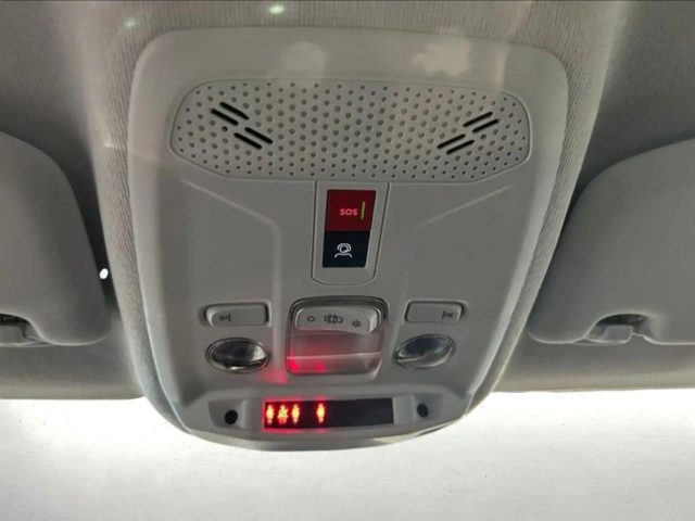 PEUGEOT 208 usata, con Volante in pelle