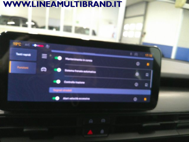 JEEP Avenger usata, con Bracciolo