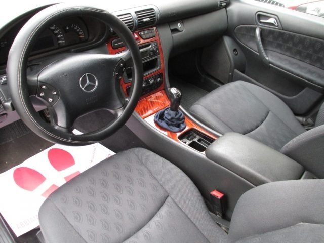 MERCEDES-BENZ C 200 usata, con Cronologia tagliandi