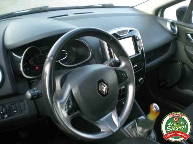 RENAULT Clio usata, con Bluetooth