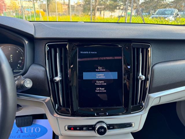 VOLVO V90 Cross Country usata, con Controllo trazione