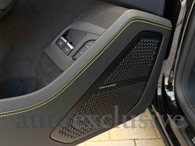 LAMBORGHINI Urus usata 16