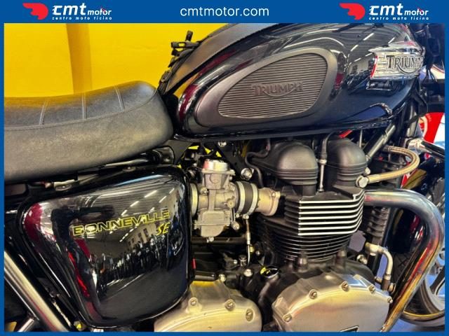 TRIUMPH Bonneville usata 8