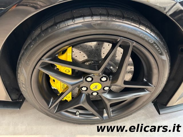 FERRARI F8 usata, con Servosterzo