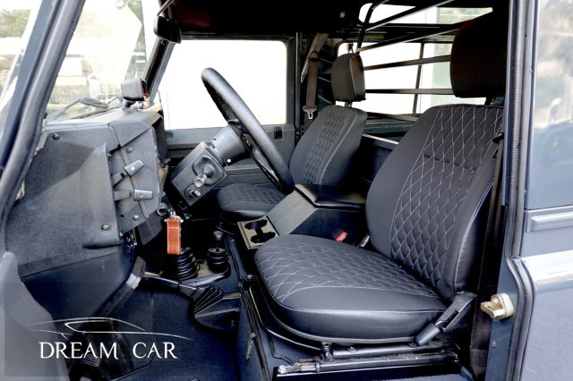 LAND ROVER Defender usata, con Telecamera per parcheggio assistito