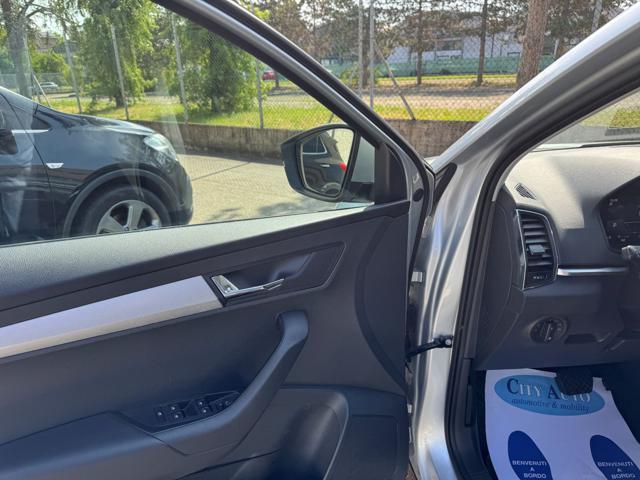 SKODA Karoq usata, con Autoradio