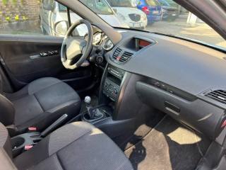 PEUGEOT 207 usata, con Boardcomputer