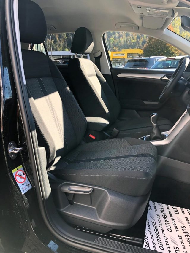 VOLKSWAGEN T-Roc usata, con Airbag testa