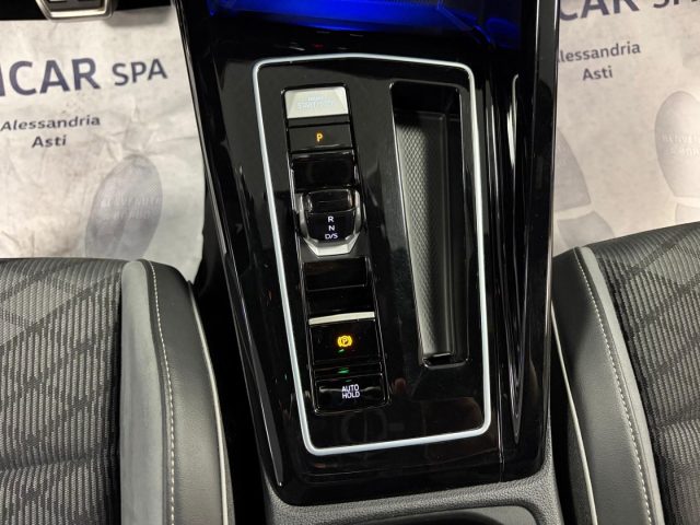 VOLKSWAGEN Golf usata, con Luci diurne LED