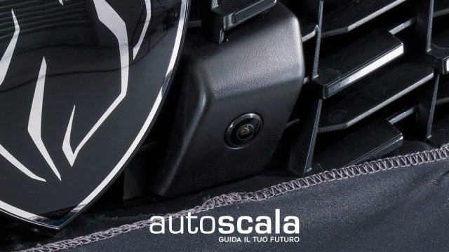 PEUGEOT 208 usata, con Autoradio