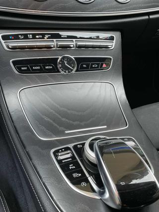 MERCEDES-BENZ E 220 usata, con Airbag testa
