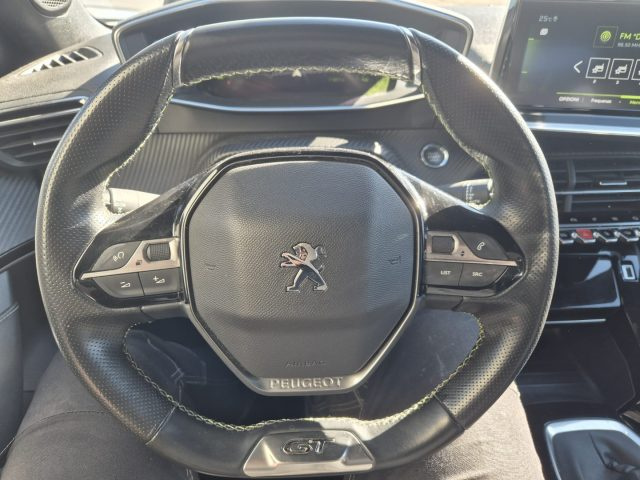 PEUGEOT 2008 usata, con Cruise Control