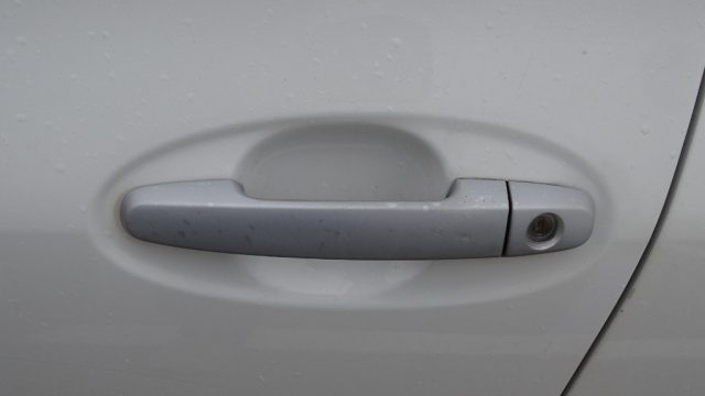 TOYOTA Yaris usata 38