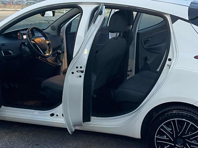 LANCIA Ypsilon usata, con Alzacristalli elettrici