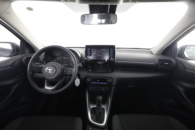 TOYOTA Yaris usata 4
