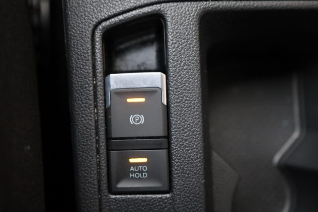 VOLKSWAGEN T-Roc usata 75