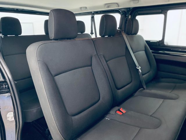 RENAULT Trafic usata, con Specchietti laterali elettrici