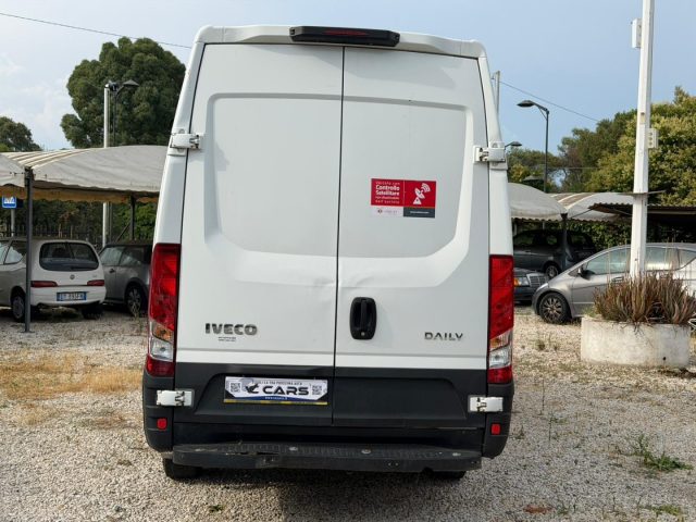 IVECO Daily usata, con Autoradio