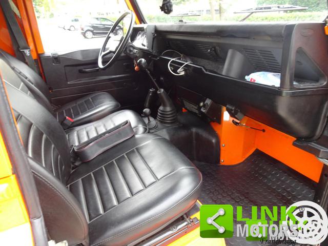 LAND ROVER Defender usata, con Fari full-led