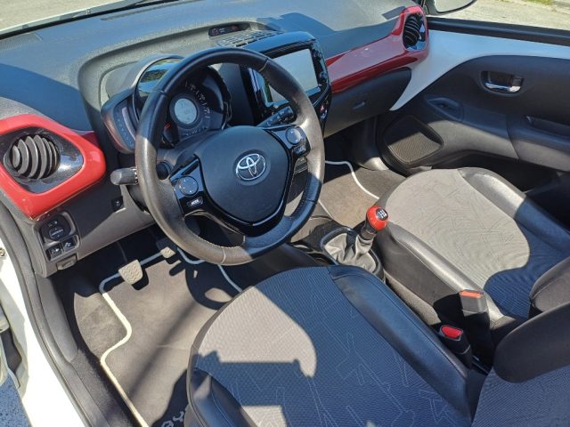 TOYOTA Aygo usata, con Airbag testa