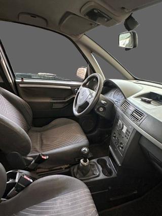 OPEL Meriva usata, con Airbag