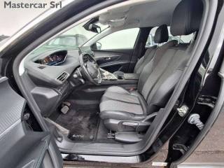 PEUGEOT 5008 usata, con Sistema di navigazione