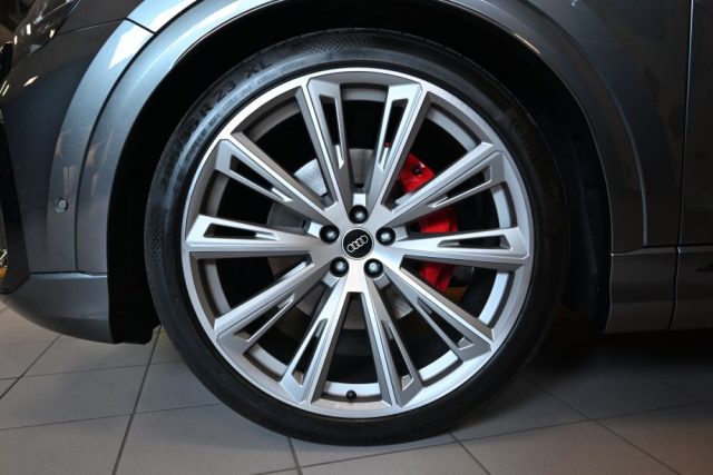 AUDI Q8 usata 13