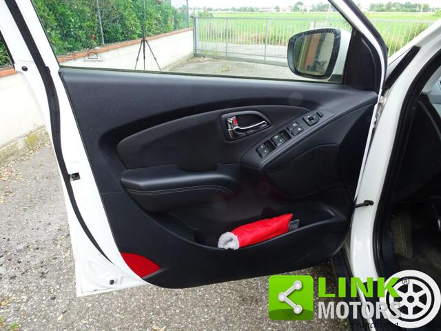 HYUNDAI iX35 usata, con Specchietti laterali elettrici