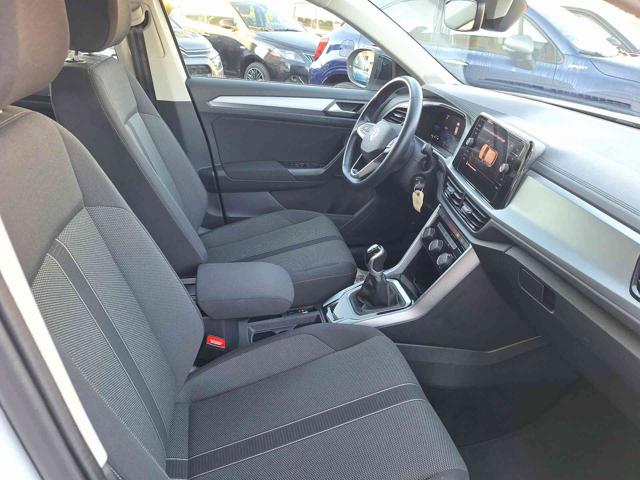 VOLKSWAGEN T-Roc usata, con Sensori di parcheggio anteriori