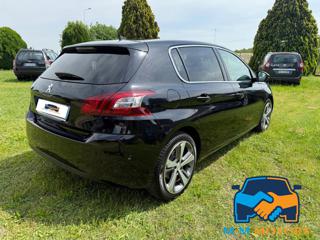 PEUGEOT 308 usata, con Autoradio