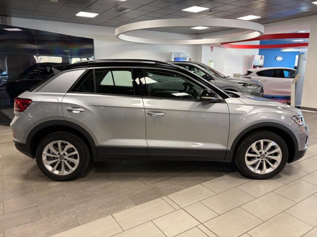 VOLKSWAGEN T-Roc usata, con Volante in pelle